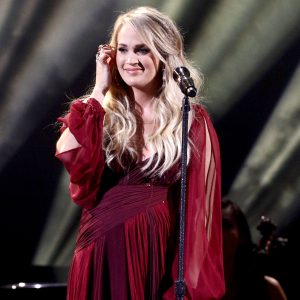 Carrie-Underwood-Crazy-Insomnia-Pregnancy