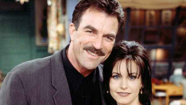 Courtney-Cox-and-Tom-Selleck-reunite