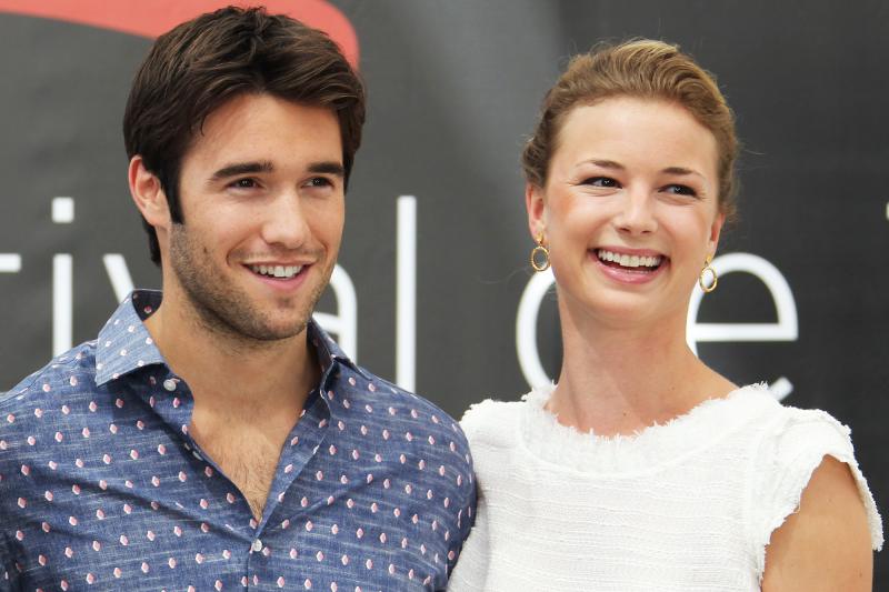 Emily VanCamp Shares Picture From Topical Honeymoon After Marrying Josh Bowman: ‘Never Leaving’