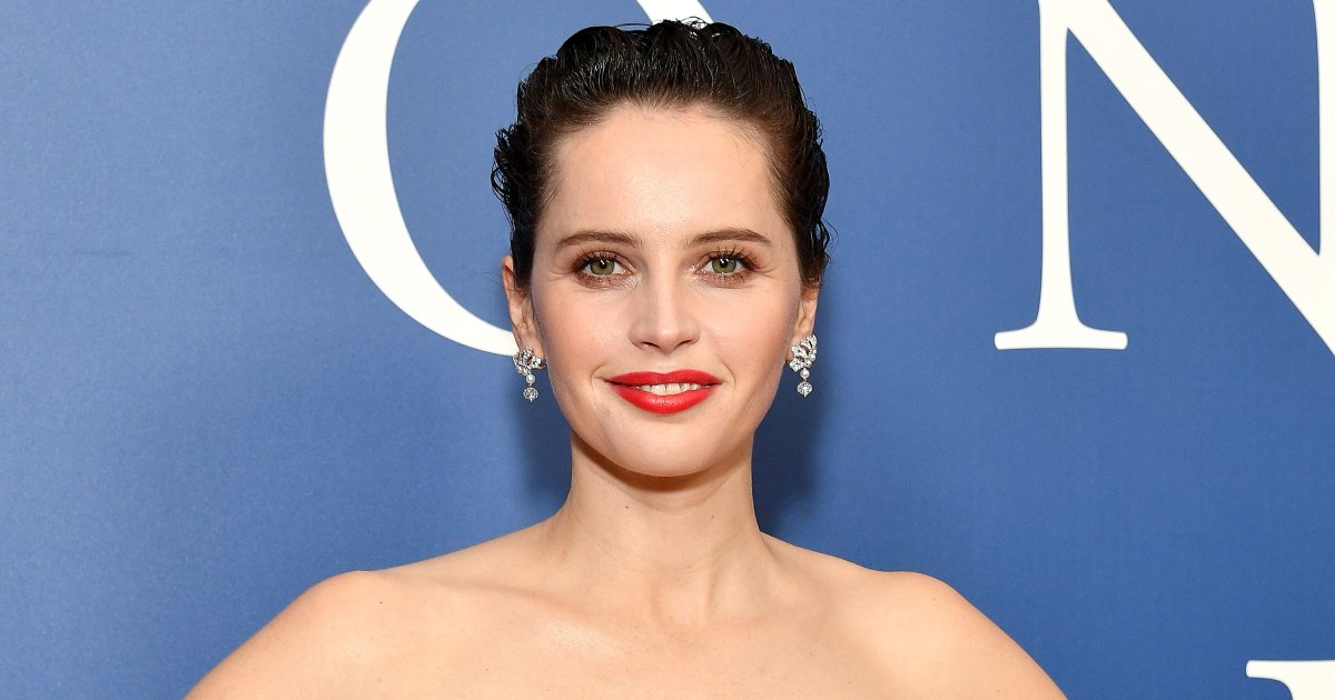 Felicity Jones On the Basis of Sex Ruth Bader Ginsburg Interview - Cle de  Peau Legend Lipstick ACLU