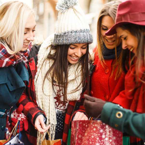 women christmas shopping