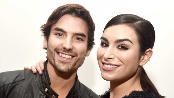 Jared-Haibon-and-Ashley-Iaconetti-Christmas