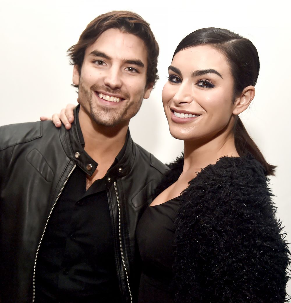 Jared-Haibon-and-Ashley-Iaconetti-Christmas