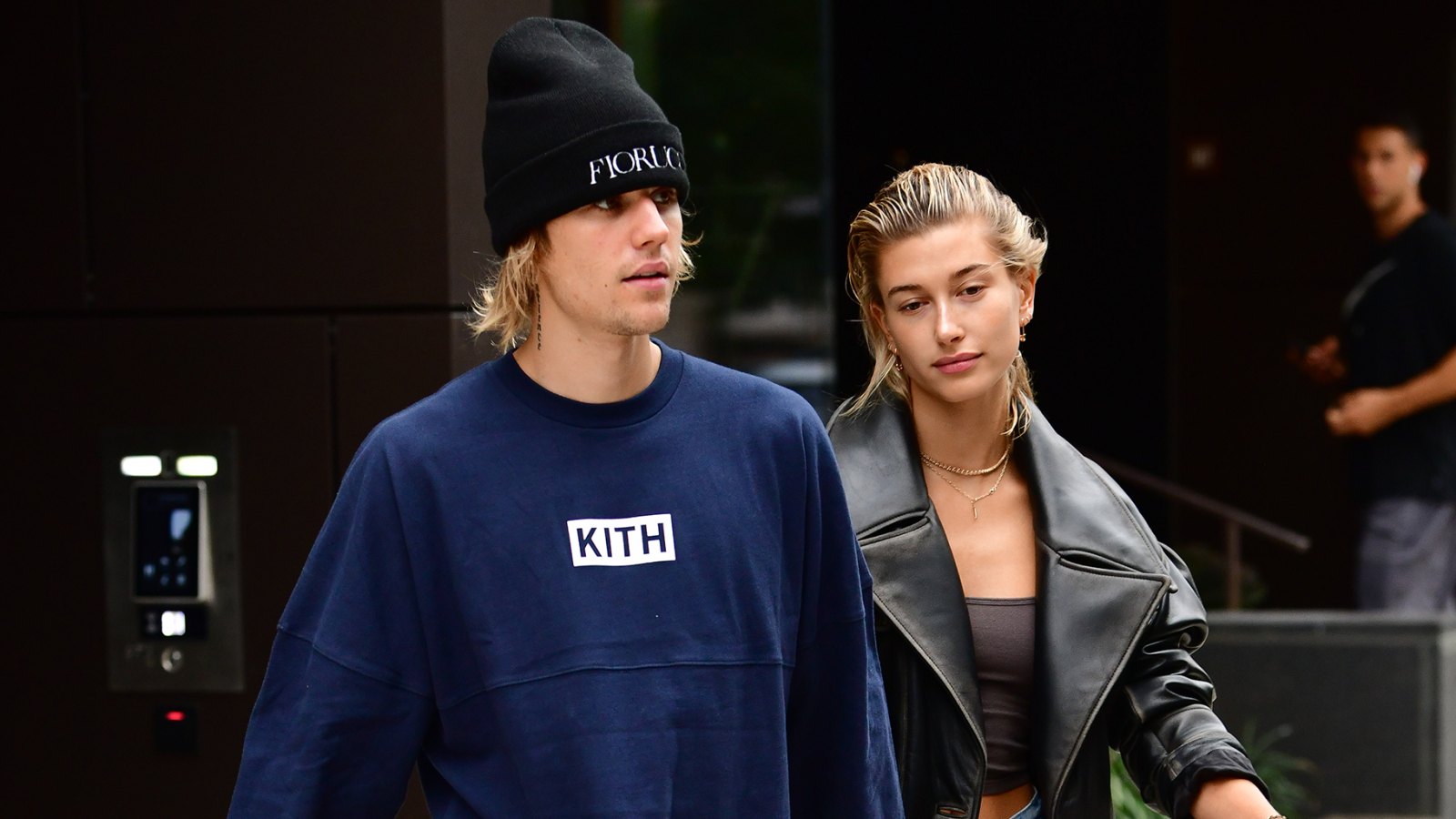 Justin Bieber and Hailey Baldwin Get a Puppy