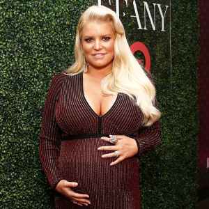 Pregnant Jessica Simpson Baby Bump Reindeer Costume