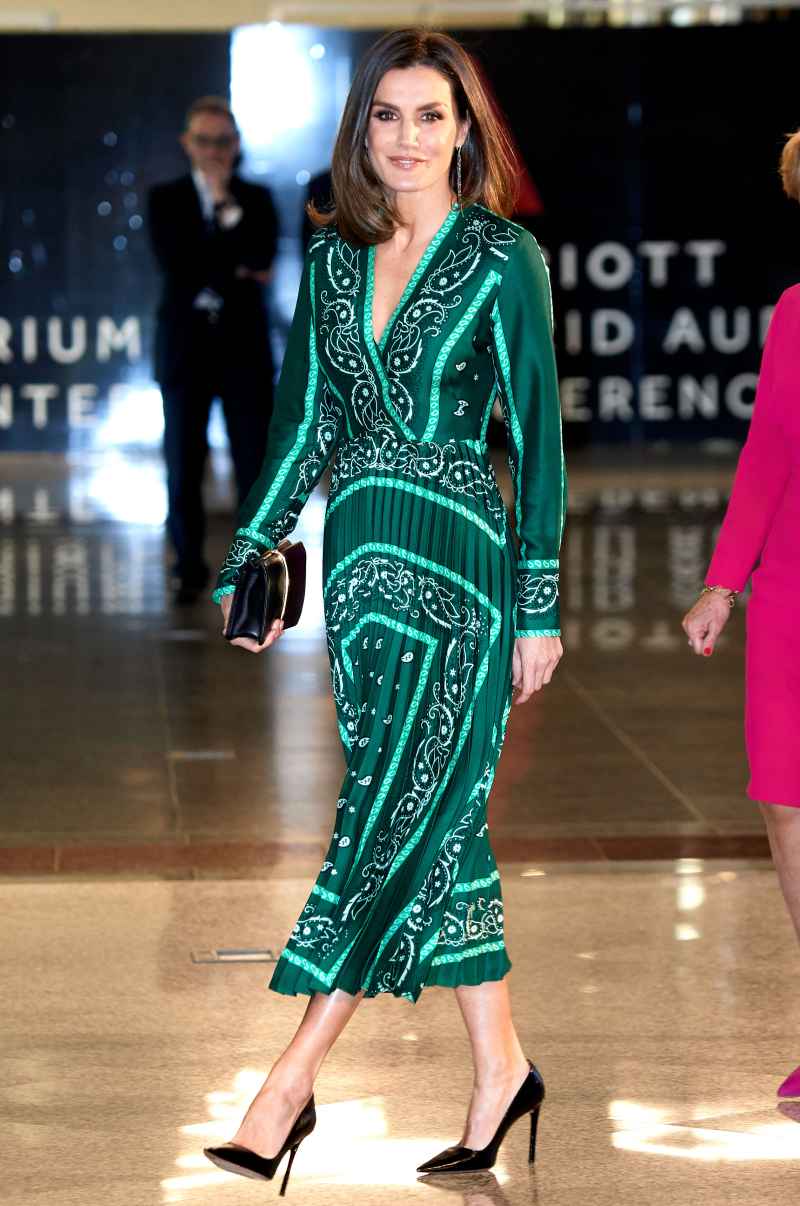 Queen-Letizia-Ortiz-of-Spain-green-pleated-gown