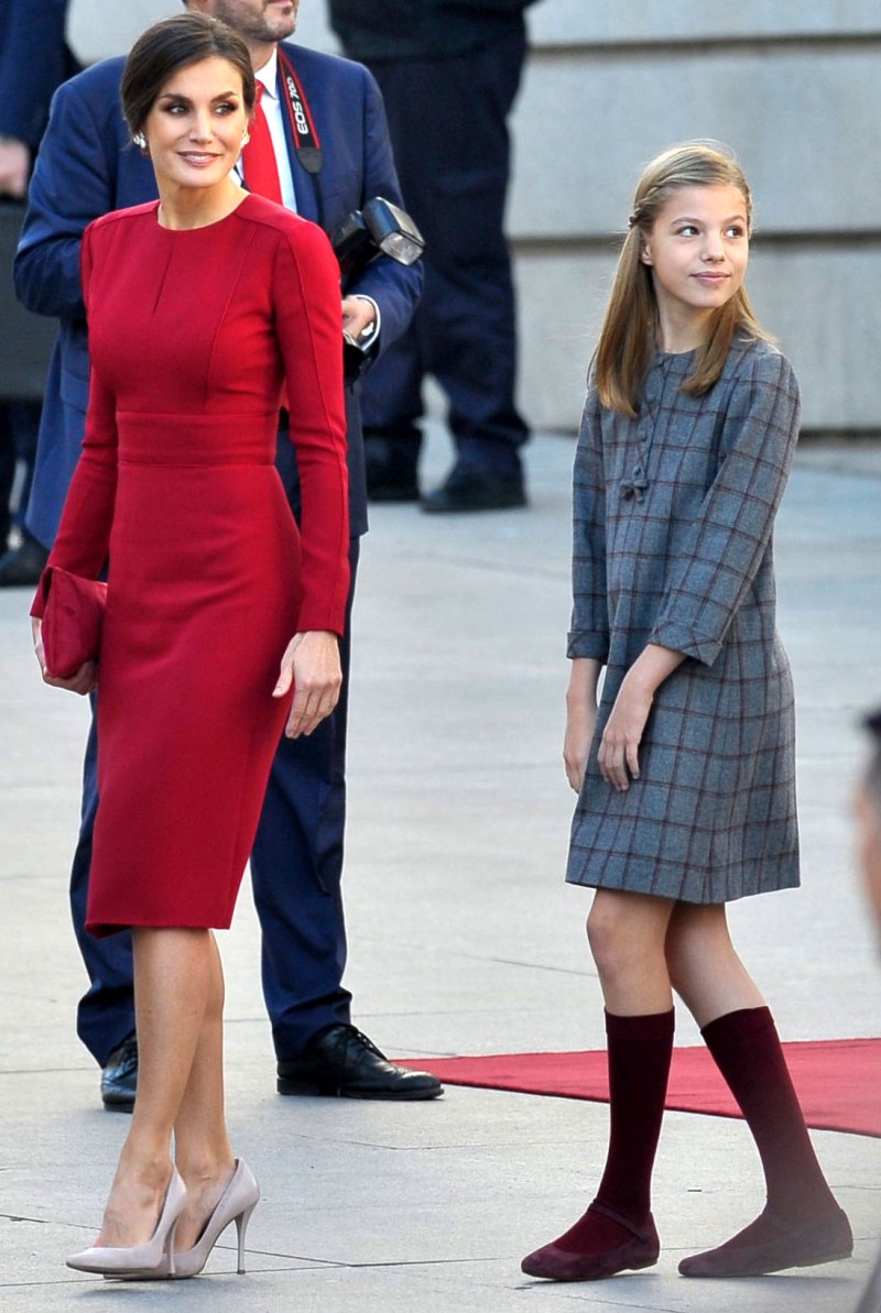 Queen-Letizia-Ortiz-of-Spain-red-dress