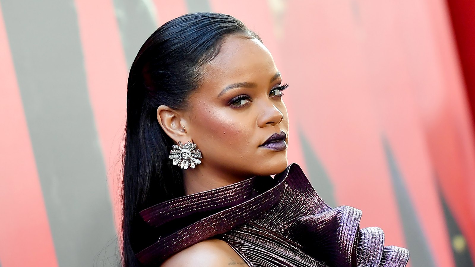Rihanna-Selling-Hollywood-Hills-Mansion-Months