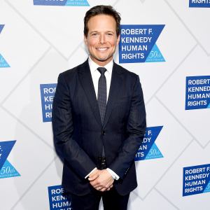 Scott-Wolf-Kelly-Limp-marriage
