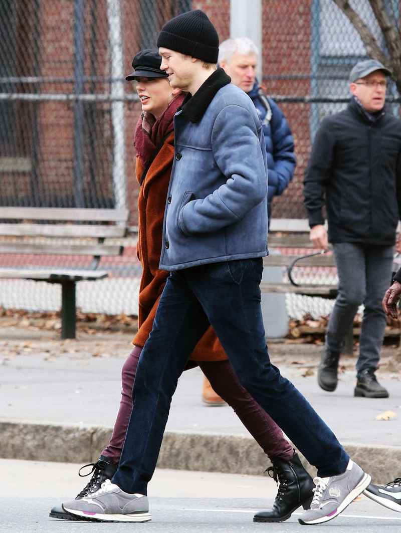 Taylor Swift Joe Alwyn New York City Date Holding Hands