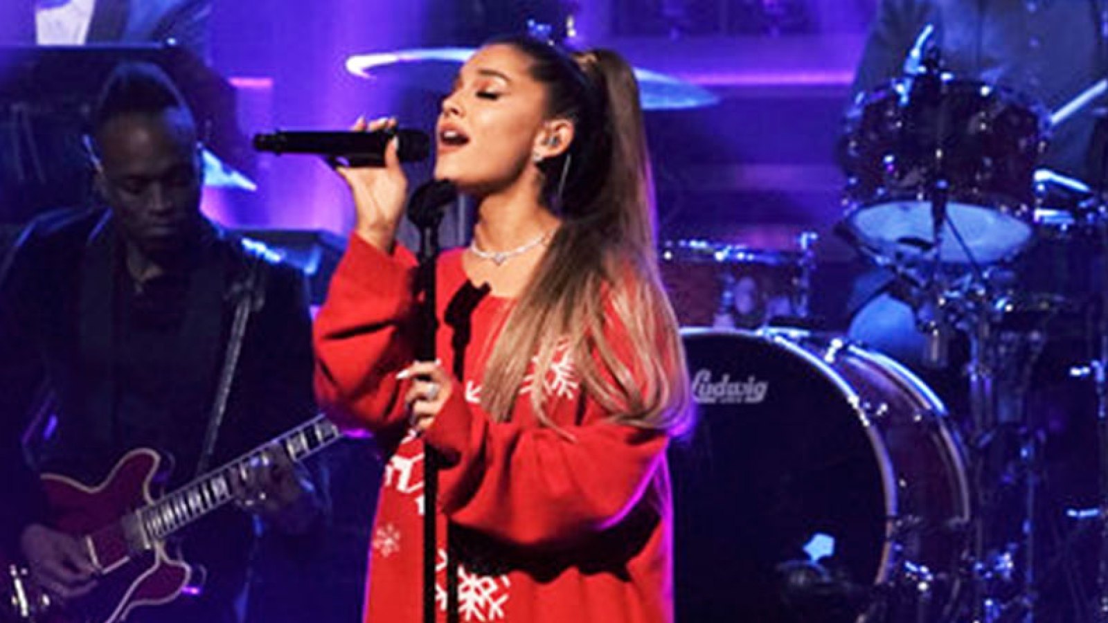 Ariana Grande Blew Twitter's Mind With Her Insane Whistle Notes on 'The Tonight Show' With Jimmy Fallon'