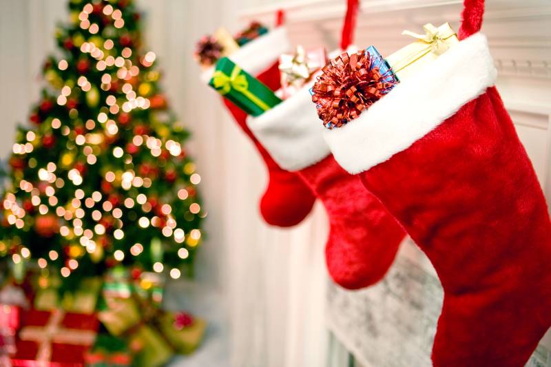 christmas-stocking-stuffer-gift-guide