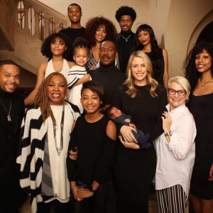 eddie-murphy-children-christmas-photo