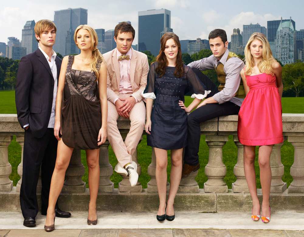 Netflix's 'Gossip Girl' Descriptions Are Savage — and So Spot On