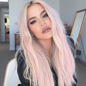 khloe kardashian pink hair