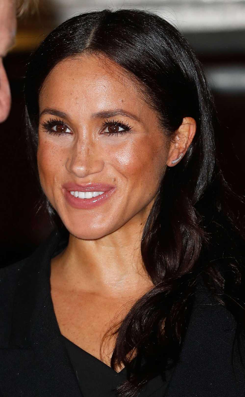 All About Meghan Markle's Christmas Earrings