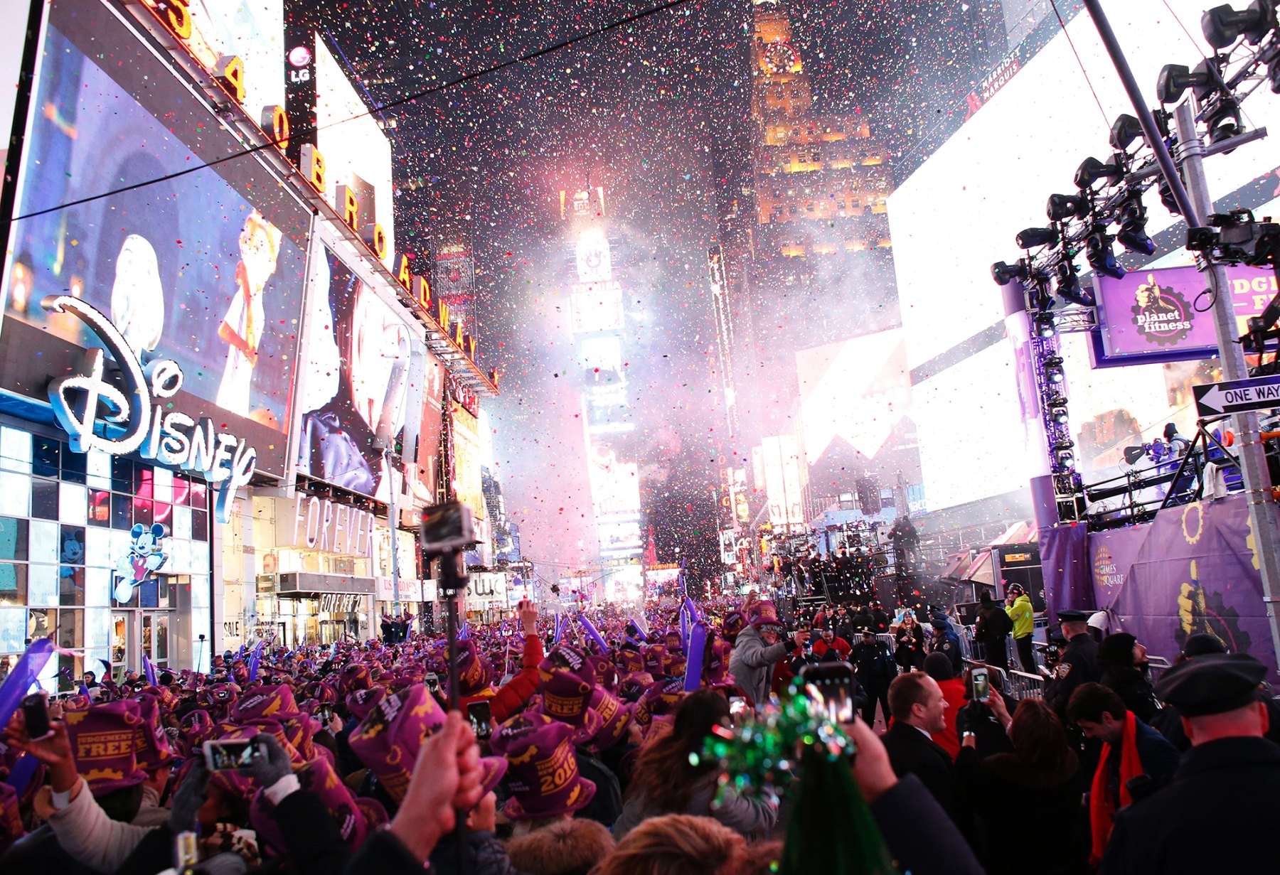 Watch the Ball Drop Livestream From Times Square in New York City