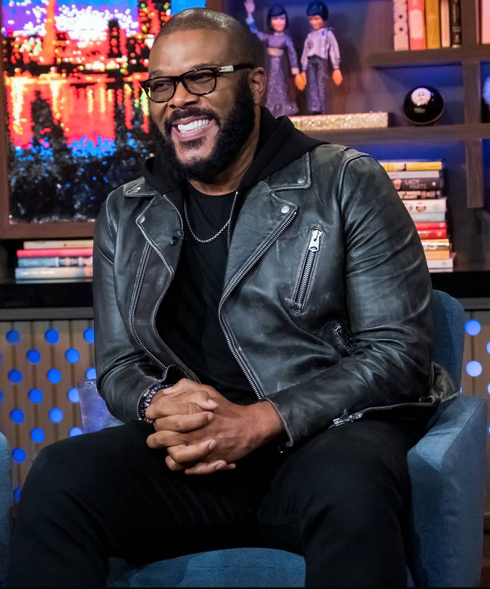 Tyler Perry Pays Off $434,000 in Walmart Layaways for 1,500 People