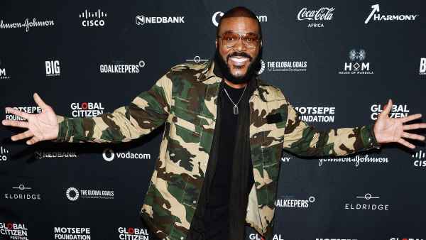 Tyler Perry Pays Off $434,000 in Walmart Layaways for 1,500 People