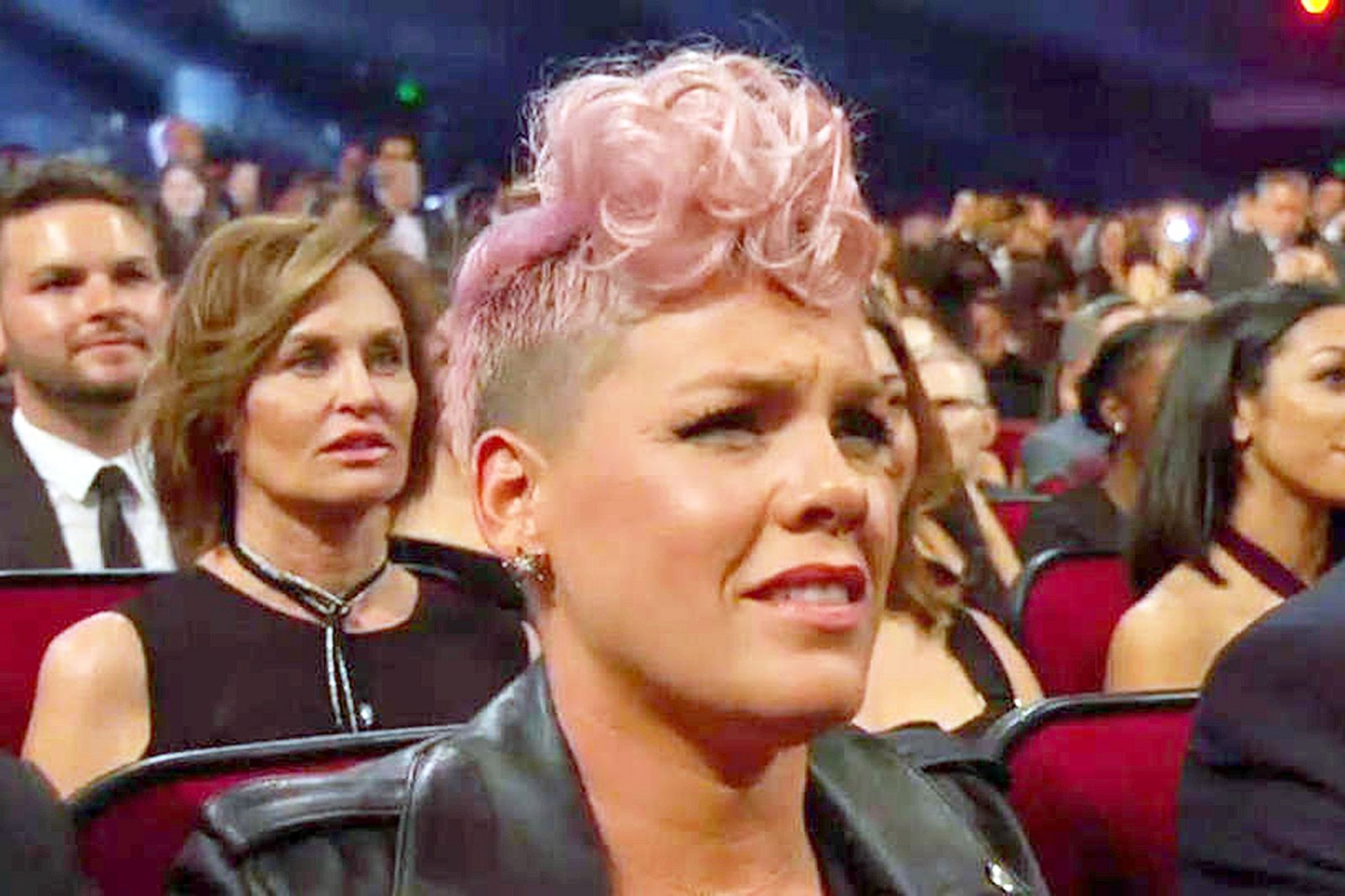 Awards Shows Audience Reactions Pink AMAs 2017