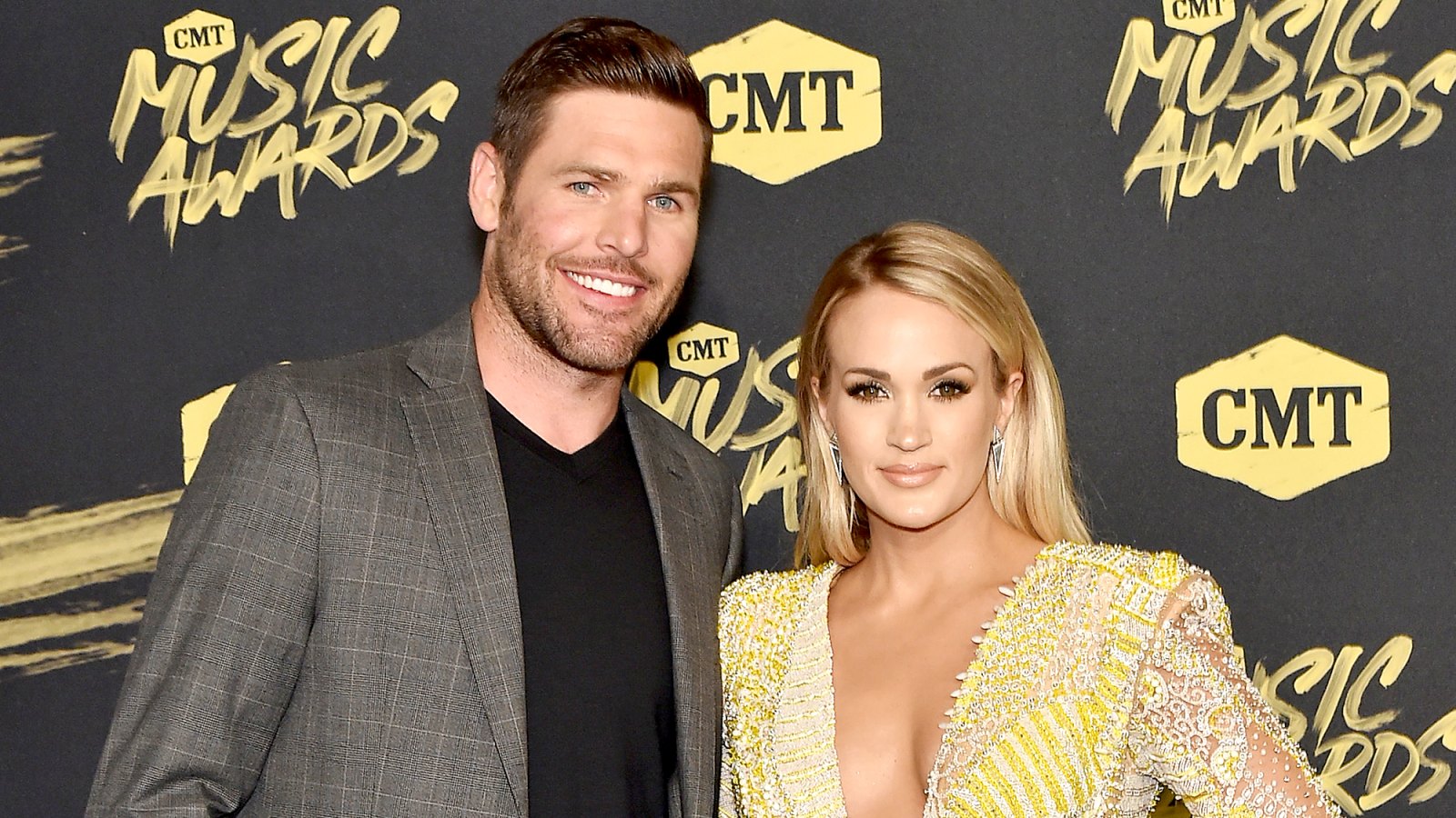 CARRIE-UNDERWOOD-Mike-Fisher-baby