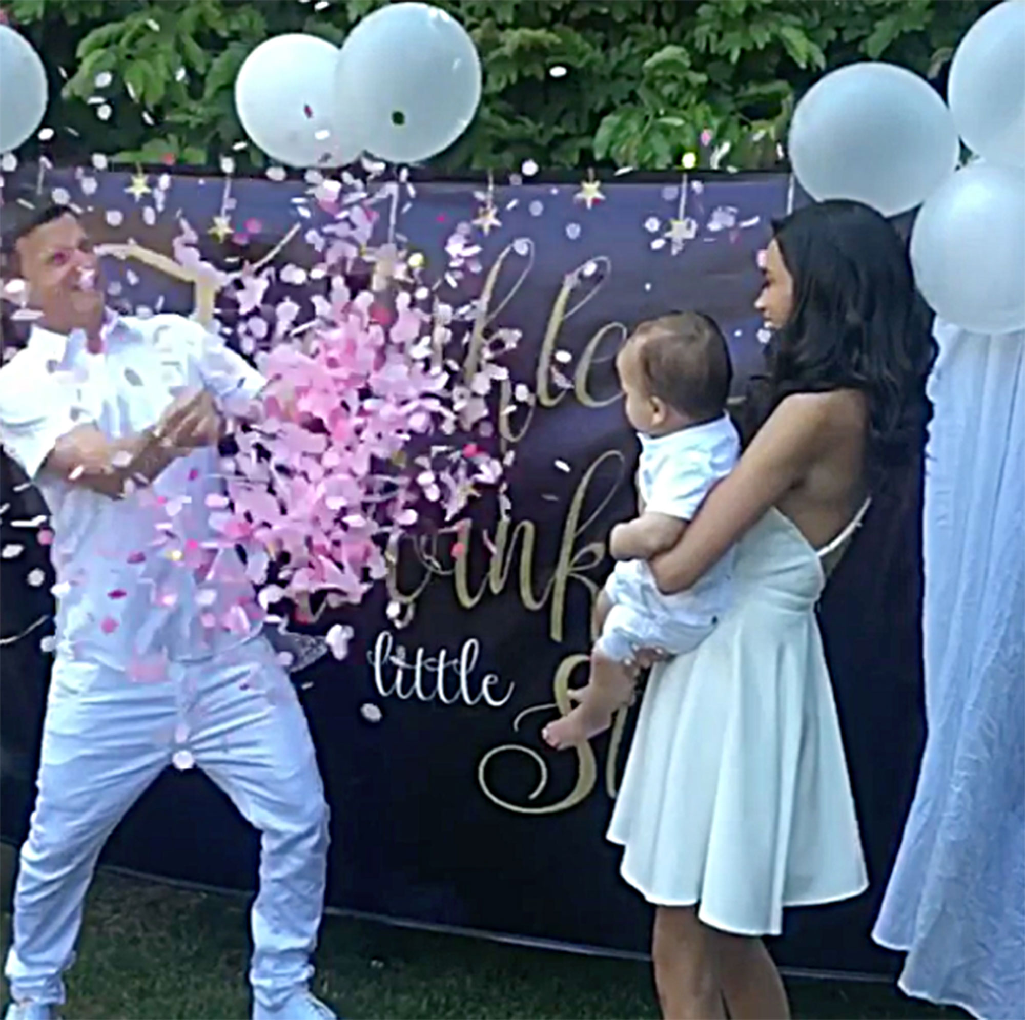 The Ultimate Compilation of Celebrity Moms' Mind-Blowing Gender Reveals: Unveiling the Most Creative and Memorable Moments