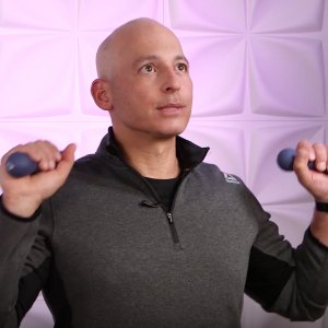 Celebrity Trainer Harley Pasternak’s 7-Minute Arm Workout