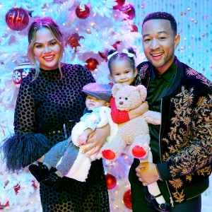 Chrissy-Teigen,-Miles,-Luna,-John-Legend