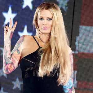 Jenna-Jameson-defends-keto-diet