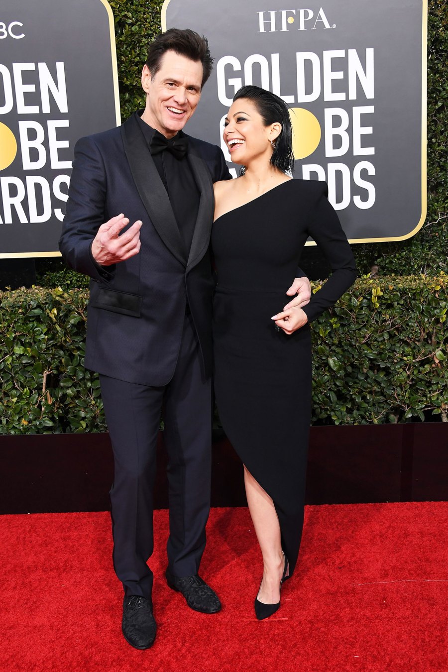 Jim Carrey and Ginger Gonzaga golden globes 2019