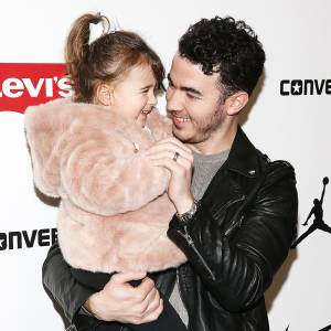 Kevin Jonas Alena Following In Fathers Footsteps Instagram Performance