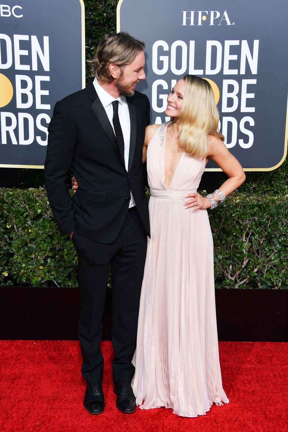 Dax Shepard and Kristen Bell golden globes 2019 Kristen Bell Shakes Off Dax Shephard Cheating Rumors: &lsquo;We Have a Happy Marriage&rsquo;