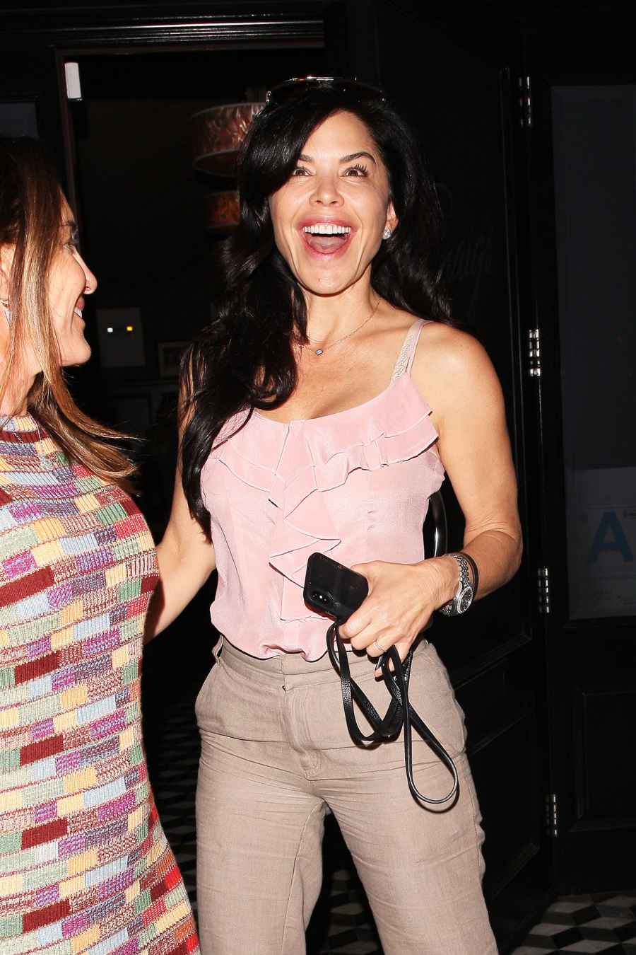 Lauren Sanchez Wearing Wedding Ring During Affair With Bezos?