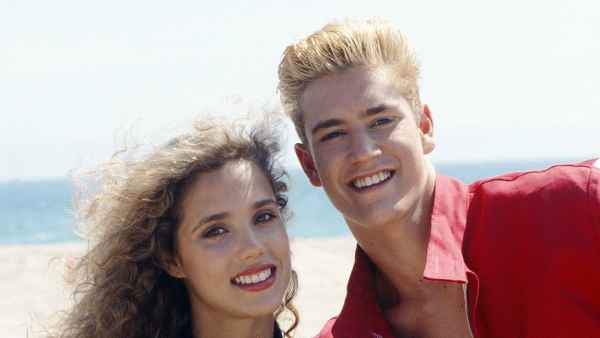 Mark Paul Gosselaar Secretly Dated Saved by the Bells Elizabeth Berkley