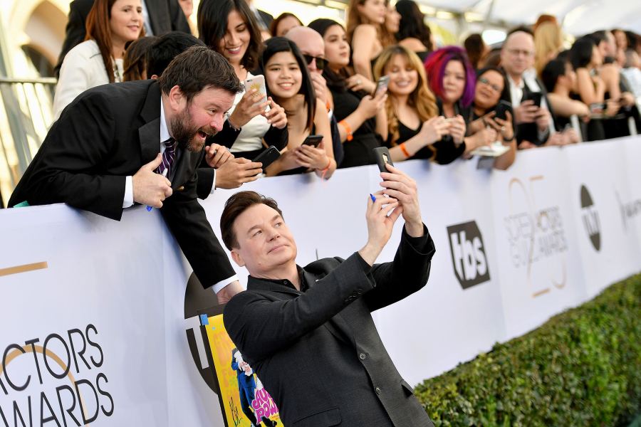 Mike-Myers-SAG-Awards-2019