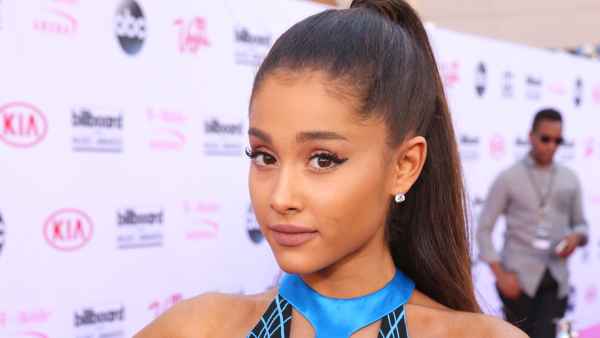 Ariana Grande's Vow to Not Date in 2019 is 'A Very Tall Order'