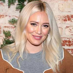 Hilary Duff Breast-Feeds While Eating and Gets Criticized for Food Choice