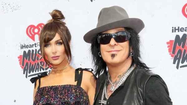Nikki and Courtney Sixx pregnant