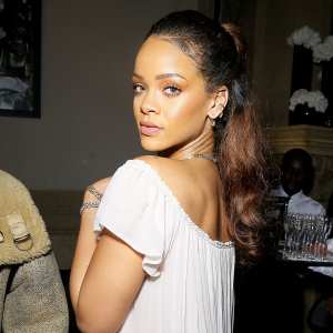 Rihanna¹s Everyday Makeup Tutorial Is Full of Secrets