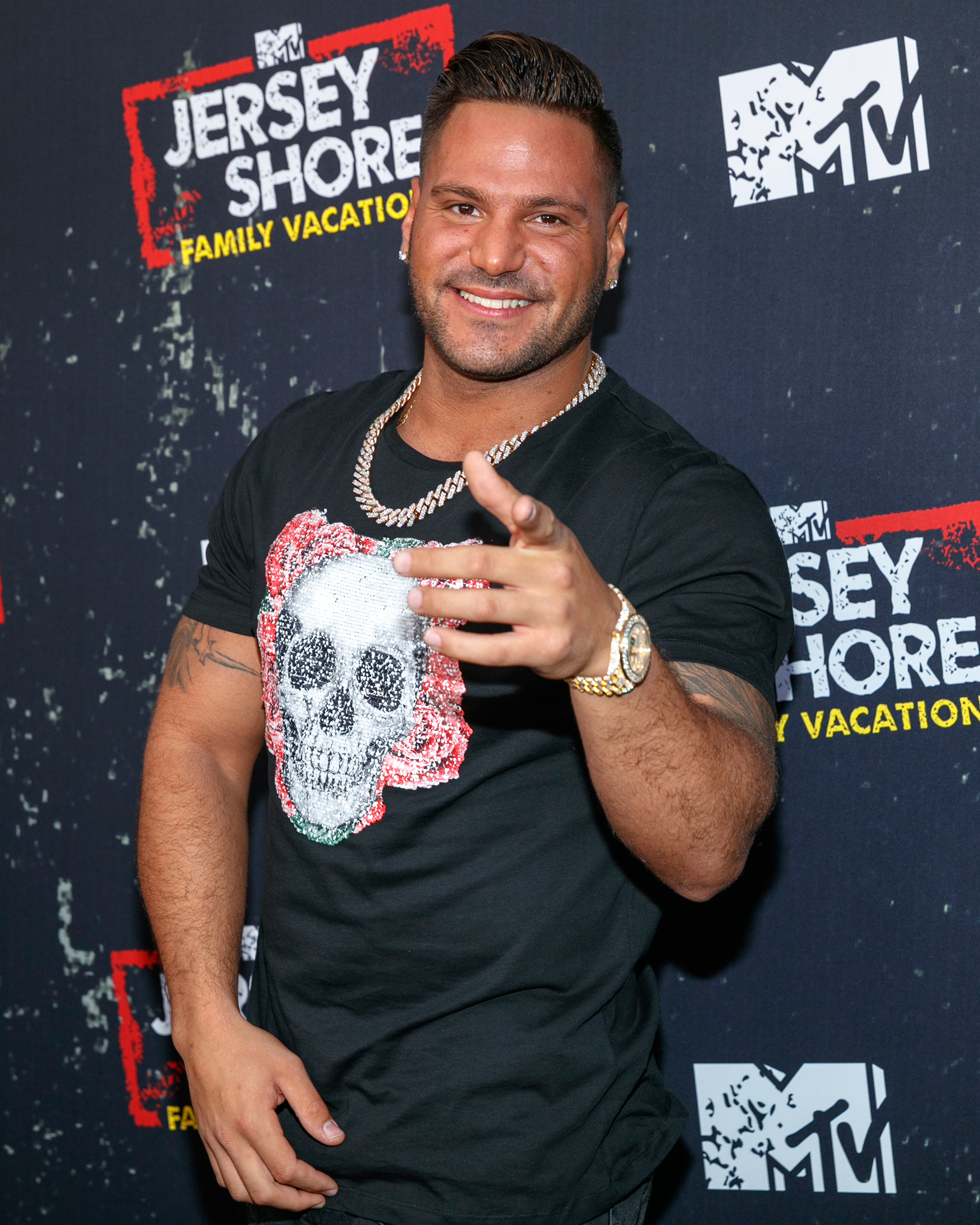Ronnie Ortiz-Magro person of interest robbery