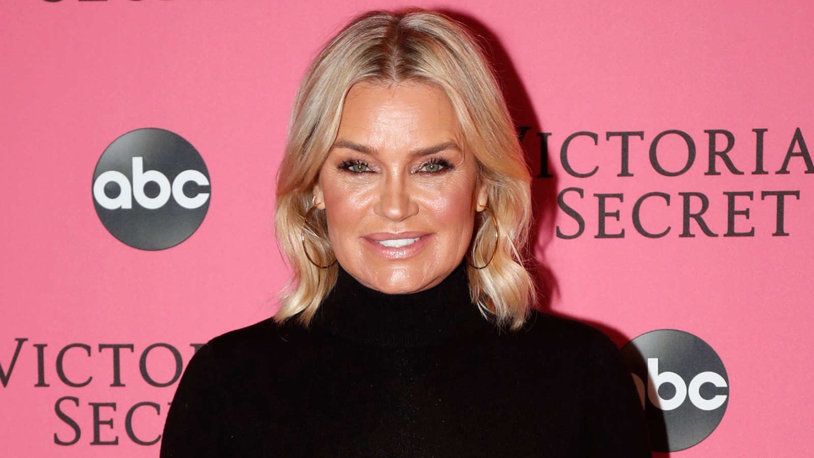 Wow! Yolanda Hadid, 55, Shares Photo Without ‘Breast Implants, Fillers’
