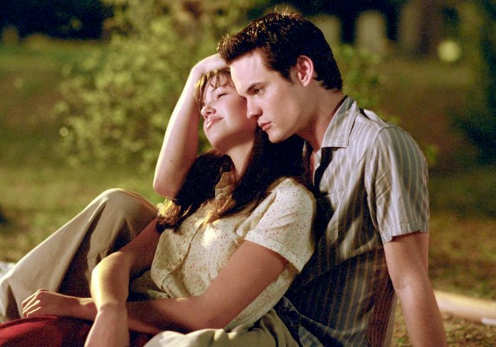 FILM SIMILI A A WORLD OF WORLDS: RISE OF THE KING