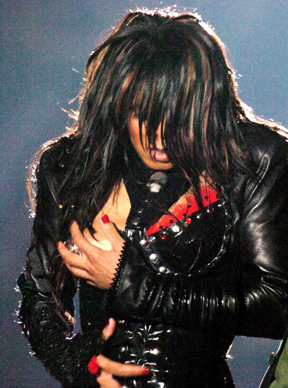 Super Bowl Fans Question Why Adam Levine Can Show His Nipples and Janet Jackson Can&rsquo;t