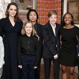 Angelina Jolie Attends NYC Movie Premiere With All 6 of Her Kids