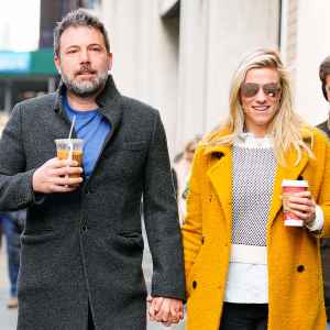 Ben Affleck Lindsay Shookus Back On