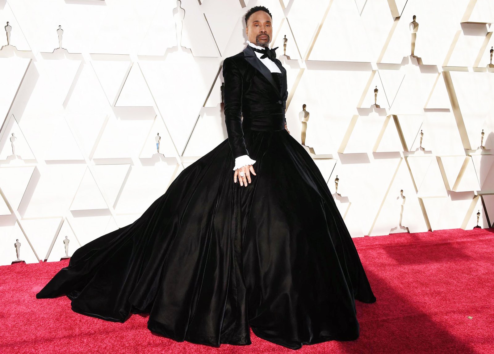 Oscars 2019 Red Carpet: Billy Porter's Custom Ballgown | Us Weekly
