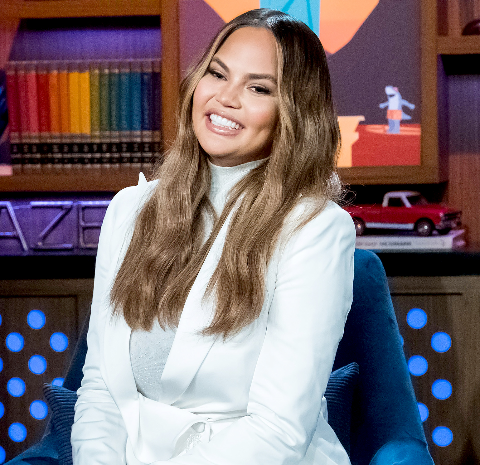 Chrissy-Teigen-twitter-cake