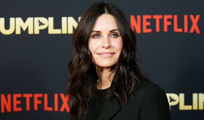 Courteney Cox Up About Losing Her Virginity at 21