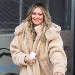Hilary Duff Brings 3-Month-Old Daughter Banks to ‘Younger’ Set: ‘I Think I Scared Her’