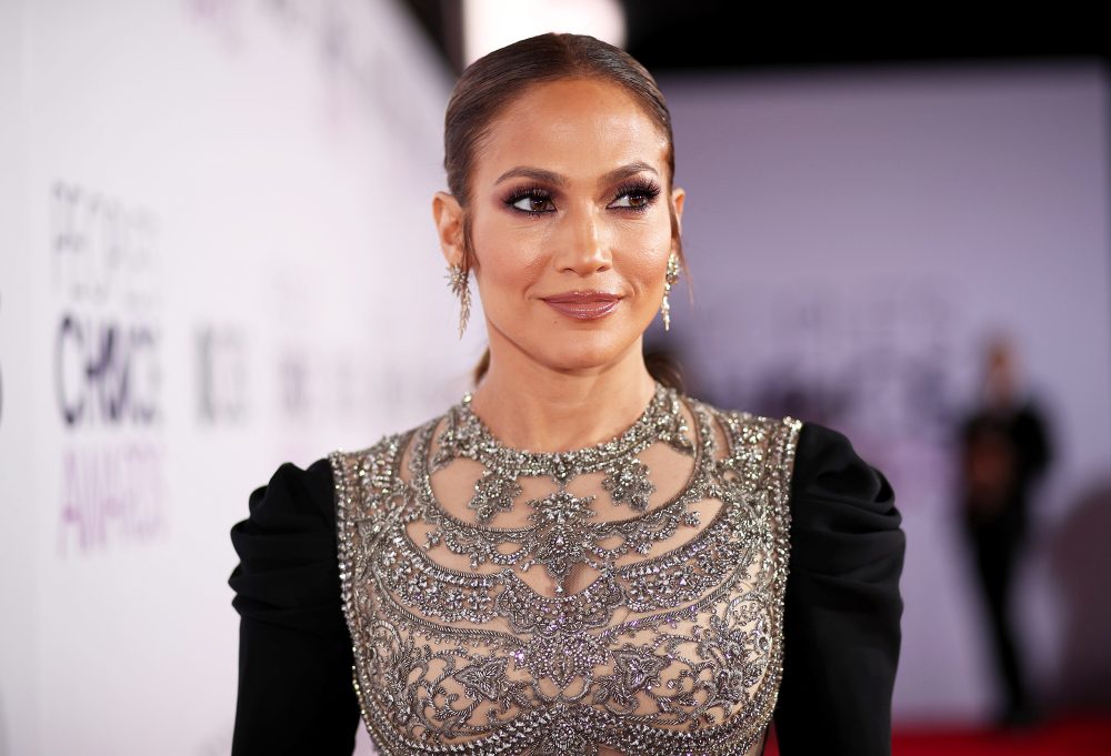 How Jennifer Lopez Makes Smart Choices With Fresh, Clean Eating